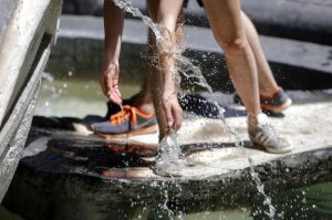 Caldo a Roma, sarà un week end da bollino rosso sopra i 40 gradi. Afa anche di notte