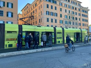 Lavori alla rete tram, scattano nuove modifiche e limitazioni alle corse