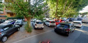 Il senza dimora che terrorizza le donne a Talenti: "Mi ha inseguita insultandomi, ho paura a uscire"