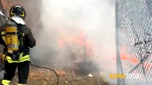 Incendi a Roma, oltre duemila interventi a luglio. I vigili del fuoco avvertono: “Servono uomini e mezzi”