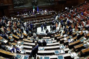 L’ex magistrato con 43 immobili, l’avvocato da 800 euro al mese. Redditi e beni dei parlamentari romani 