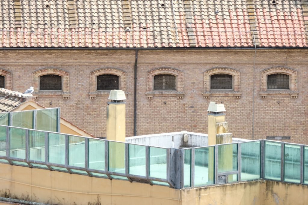 Il dossier "Morire di carcere": Regina Coeli maglia nera dei suicidi in Italia