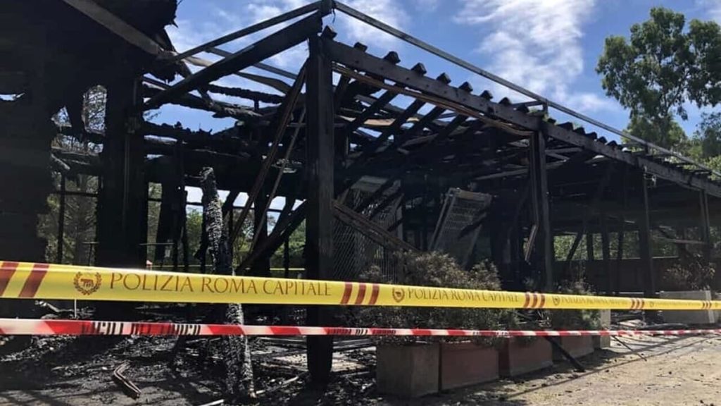 A cinque anni dall'incendio iniziano i lavori per il nuovo centro anziani al Parco delle Valli