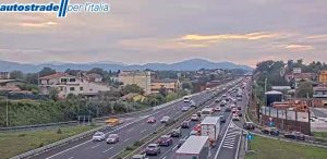 A1, incidente tra Valmontone e Roma sud: 5 veicoli coinvolti, 4 feriti