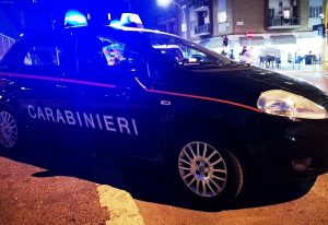 Doppio furto in auto a Roma, due arresti dei carabinieri