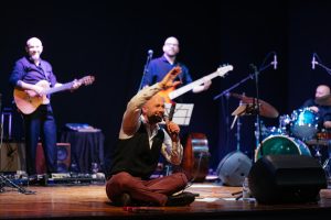 "Mentre Roma si riposa", spettacolo al Teatro Vittoria