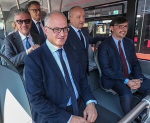 Biglietto a due euro per i bus e le metro di Roma. Gualtieri: "Una dolorosa necessità"