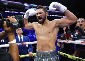 Boxe, “il gladiatore” Vianello lancia la sfida: “Pronto a battere Dubois”