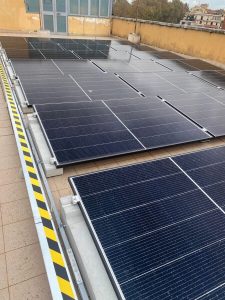 Comunità energetiche, la Capitale fissa le nuove regole: saranno usati tetti e impianti solari del comune