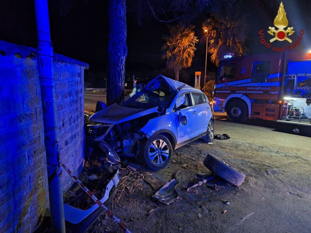 Sabrina Spallotta e il nipote di 5 anni morti in un incidente, lo scontro in contromano e l'ipotesi dell'alta velocità