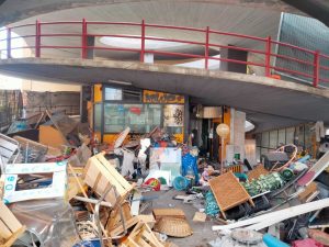 La bomba a orologeria di San Giovanni. Il parcheggio Metronio è un pericoloso squat a rischio incendi