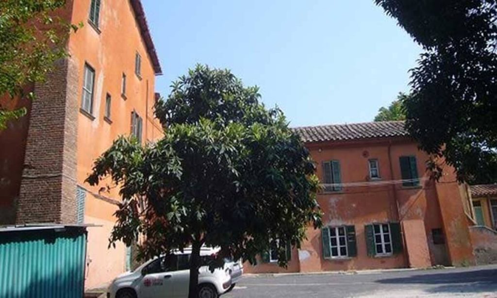 Caritas prende in gestione gratuita per 20 anni il complesso Marchiafava a Villa Glori