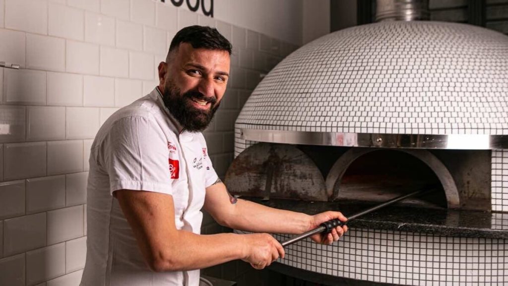 Quando la burocrazia spegne la periferia: una pizzeria d'eccellenza chiusa da due anni. La storia