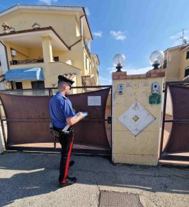 Occupano una palazzina: proprietario li denuncia e l'immobile viene liberato