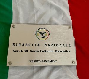 Fascisti, no vax e complottisti. Rinascita Nazionale vuole "marciare" sul Laurentino 38