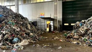 Rifiuti, Nicola Franco chiama a raccolta i cittadini per una class action contro il Comune di Roma