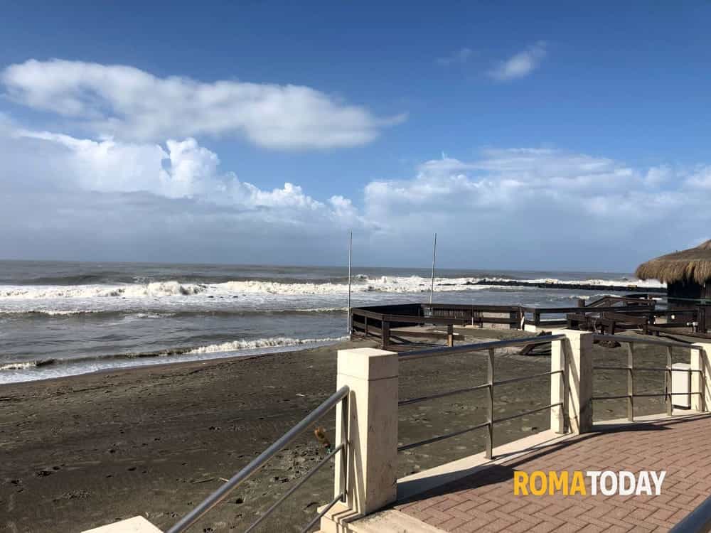 Lungomare di Ostia, il comune vuole un “parco delle dune”: a bando la progettazione