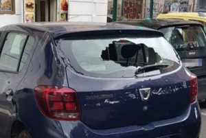 "Rompono finestrini, dormono nelle nostre auto". All'Esquilino residenti esasperati lanciano l'allarme