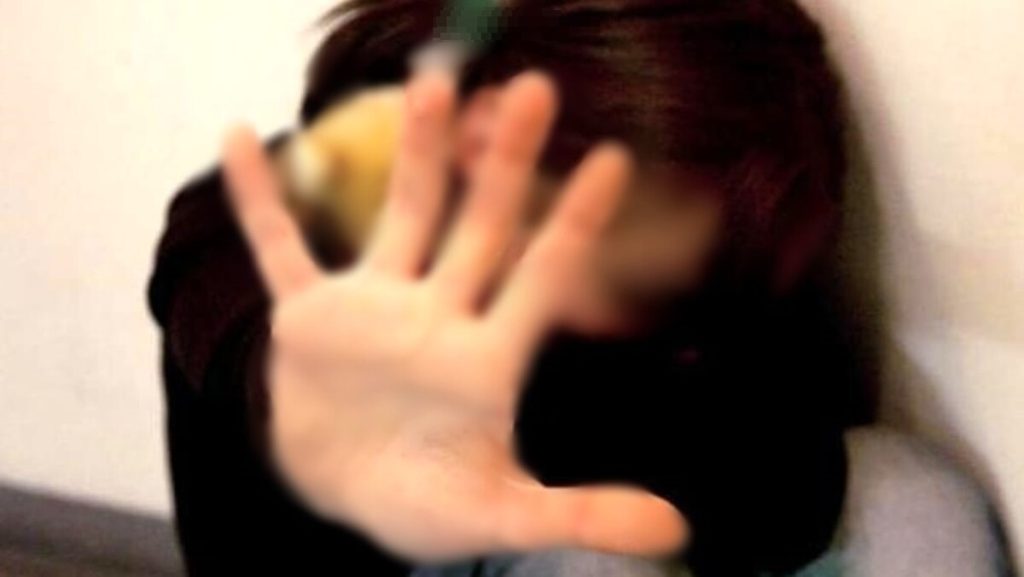 Picchia moglie e figlio di 4 anni, quando l'incubo è in casa