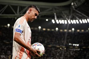 "Daje Lollo": il messaggio di alcuni tifosi sotto casa di Lorenzo Pellegrini
