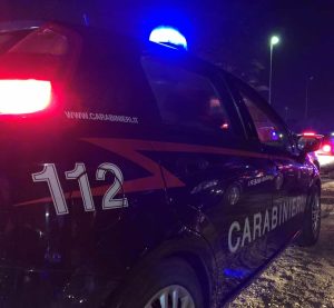 Tenta di rubare uno scooter con l'aiuto di un complice, ma scatta l'allarme: arrestato