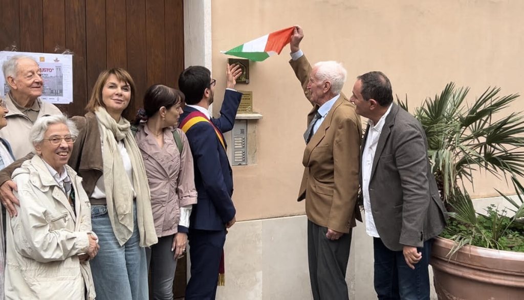 A Monteverde un "Civico giusto" dedicato ai sacerdoti della chiesa della Trasfigurazione