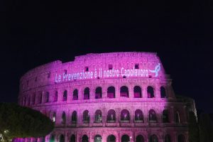 Il Colosseo si illumina di rosa per la prevenzione al tumore del seno