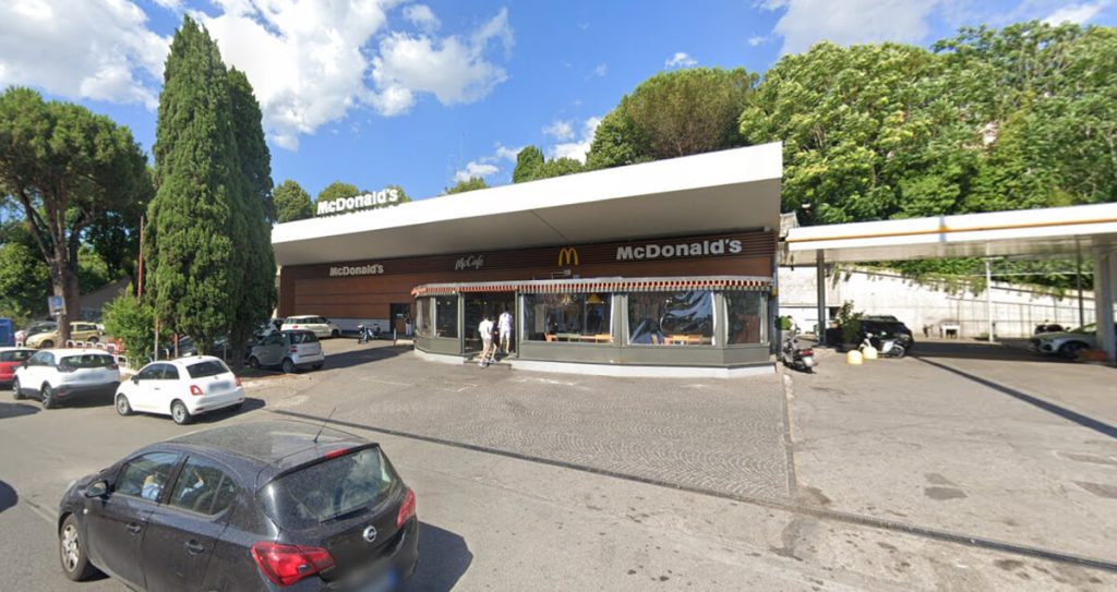 Rissa al McDonald's di Roma Nord
