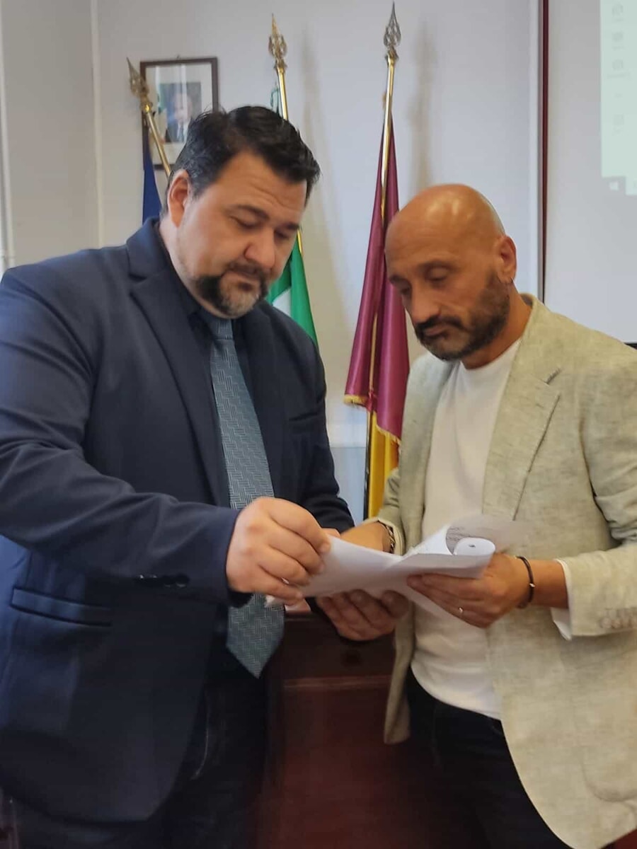 Progetto scuole sicure, arriva l’ok dell’aula: limite di 30 km/h in tutte le strade con edifici scolastici