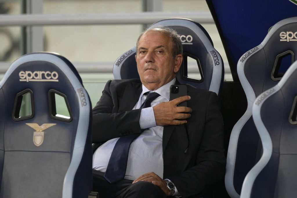Juve-Lazio, il ds Fabiani è una furia: "Douglas Luiz dà un pugno a Patric. A cosa serve il Var?"