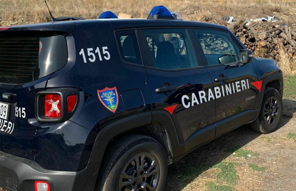 Occupano terreno e lo trasformano in discarica abusiva, denunciate 14 persone