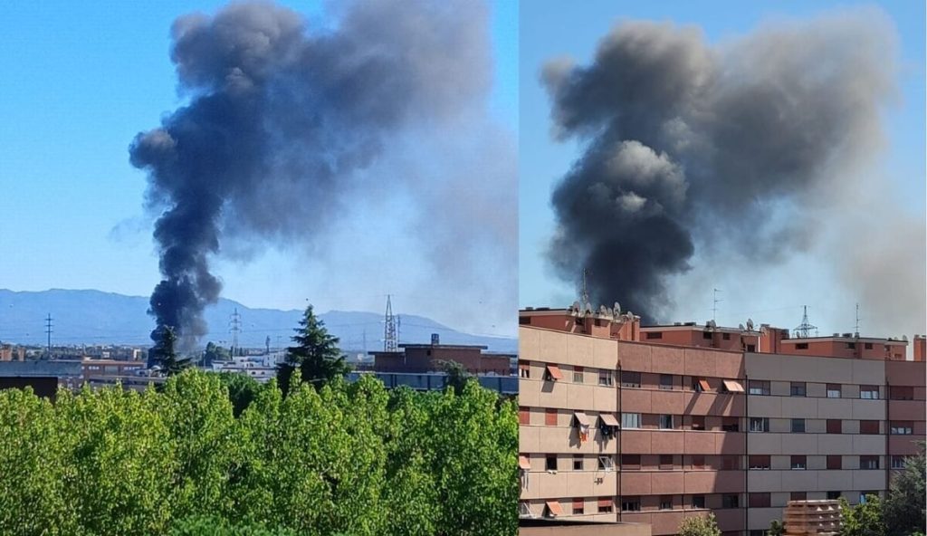 A fuoco un autobus di Roma Tpl, la rabbia dei residenti del IV municipio: "Aria irrespirabile"