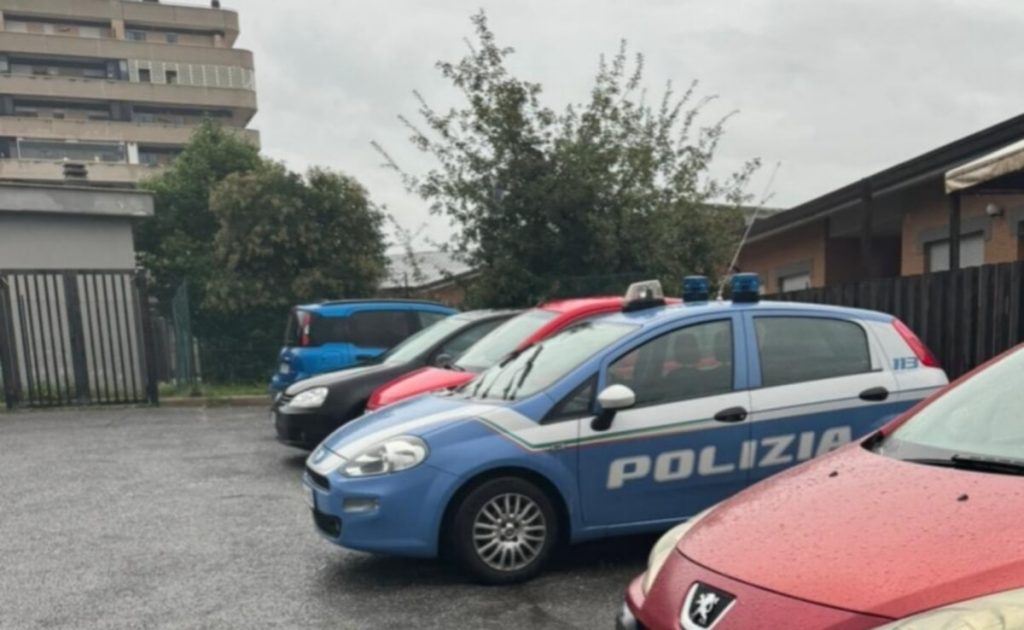 Sfondano una finestra e svuotano la cucina del nido: "Rubato tutto il cibo dei bambini"