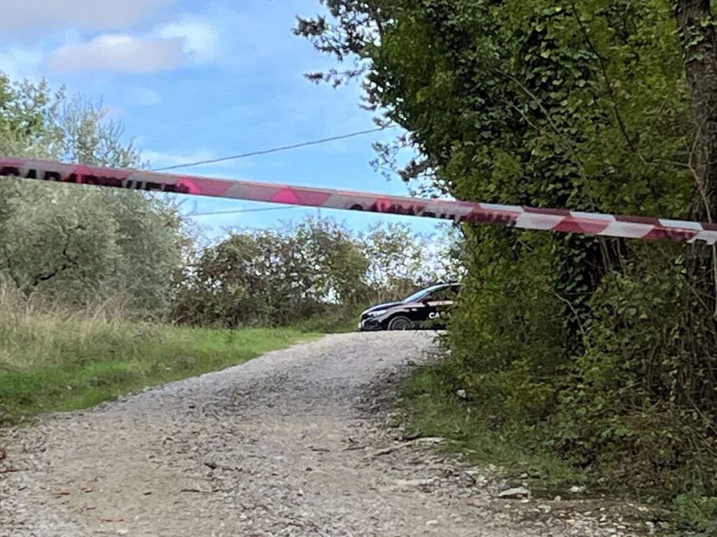 Psicoterapeuta romana trovata morta nelle campagne della Valdichiana