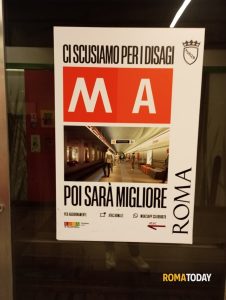 LETTORI - Metro C San Giovanni - scale mobili