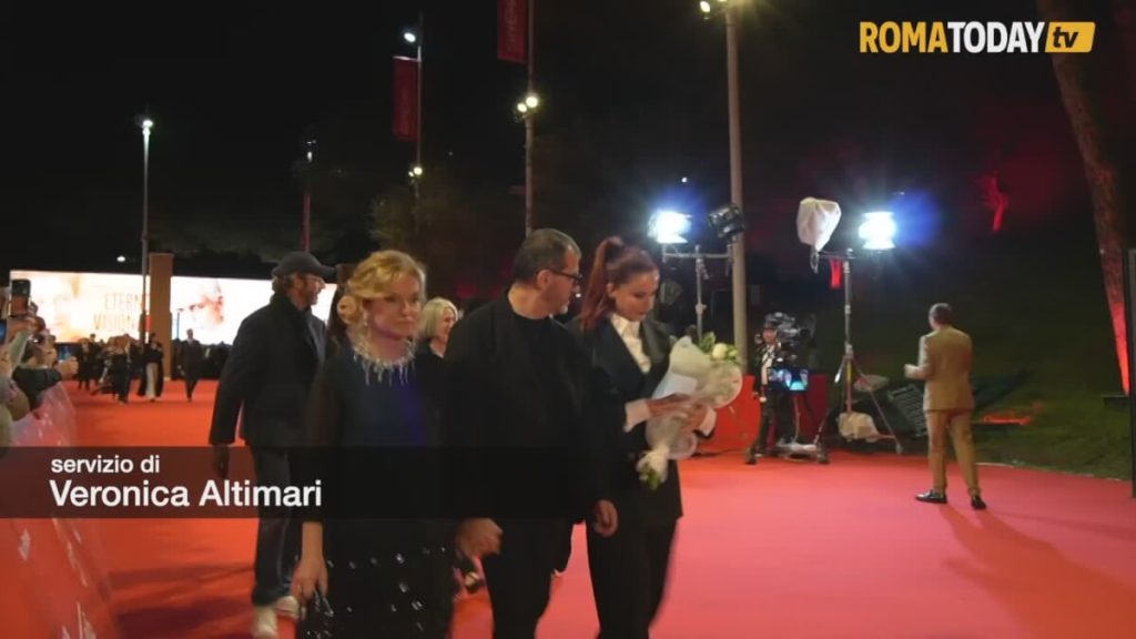 VIDEO | La Festa del Cinema di Roma chiude con la terza stagione di "Vita da Carlo"