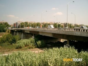 Ponte Marconi, riapre la corsia occupata dai lavori. Interventi si spostano sul marciapiede