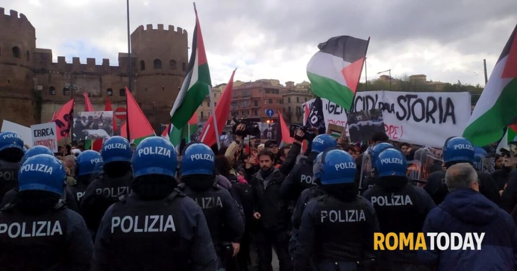 Roma blindata per il corteo (vietato) per la Palestina