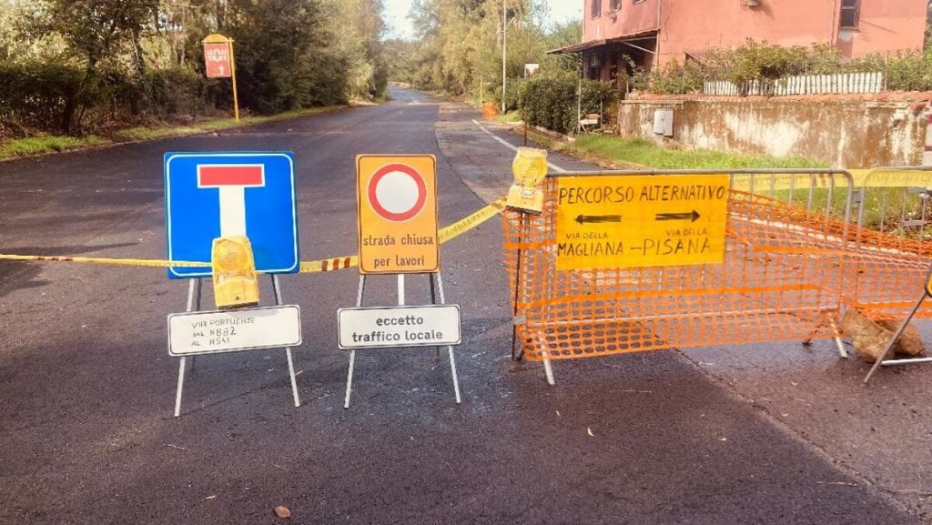 Portuense, il tratto di strada resta chiuso: il traffico va in tilt