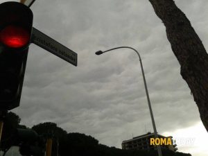Meteo a Roma: pioggia e raffiche di vento, allerta gialla nel Lazio