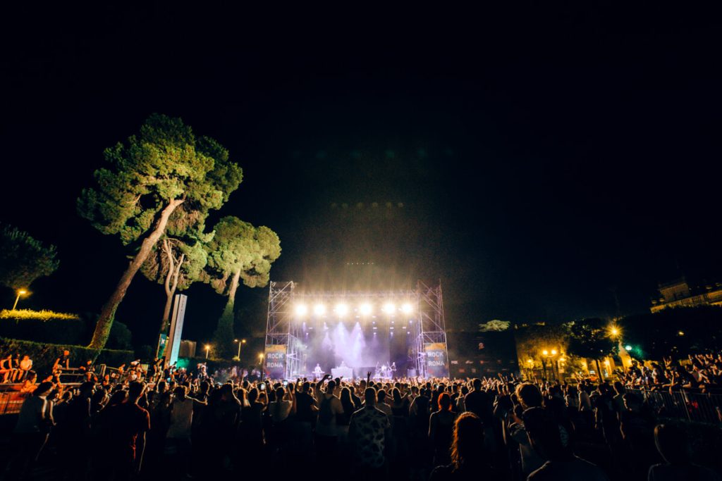 Lo strano caso del concerto pagato dal Comune oltre 300mila euro per annunciare un concorso per studenti mai partito