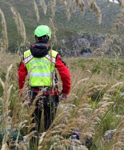 Romano a caccia di funghi ferito tra le montagne abruzzesi