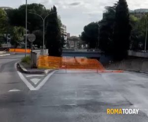 Da Casal Bruciato a Casal Bloccato: sottopasso chiuso, traffico in tilt