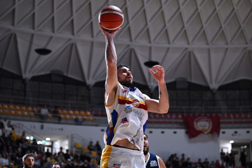 La Virtus mastica amaro, la quinta sconfitta arriva all'overtime