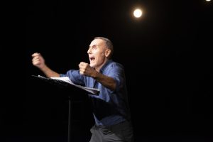 INTERVISTA | Valerio Aprea racconta “Il giorno in cui mio padre mi ha insegnato ad andare in bicicletta”