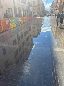 Via Ottaviano, il nuovo boulevard è quasi pronto ma quando piove si allaga