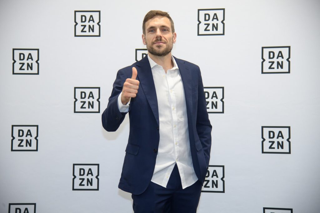 Riccardo Mancini, il telecronista di "Rrahmani mangia il pollo con le mani": "Ecco dove nasce la frase"