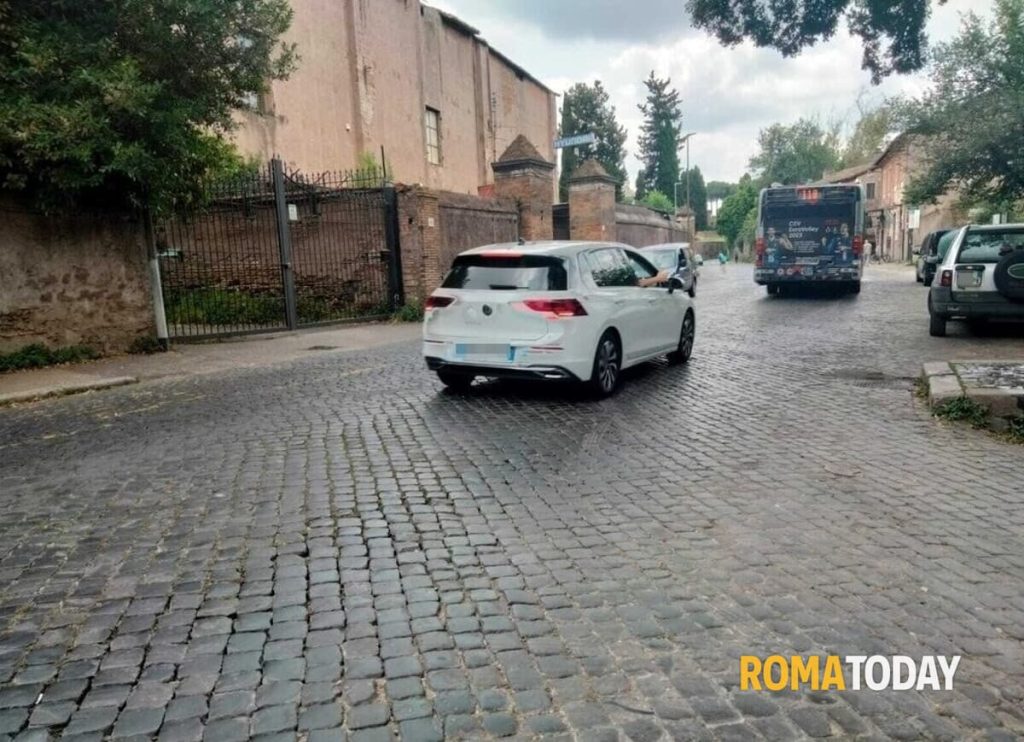 Appia Antica senza auto, tutti d’accordo: manca solo il via libera di Salvini