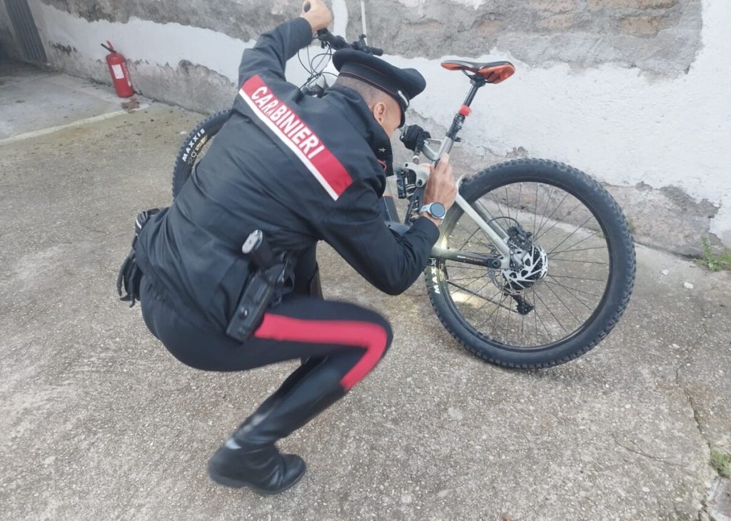 Il mercato della compravendita delle bici elettriche rubate, recuperata refurtiva per 8.500 euro