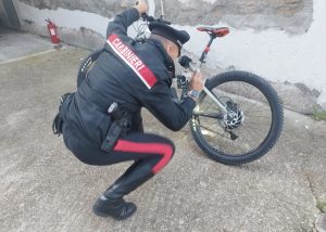 Il mercato della compravendita delle bici elettriche rubate, recuperata refurtiva per 8.500 euro